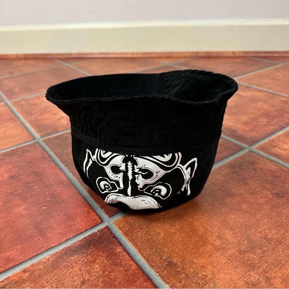 NWOT Marc Vachon Killer Gorilla Graphic Bucket Hat